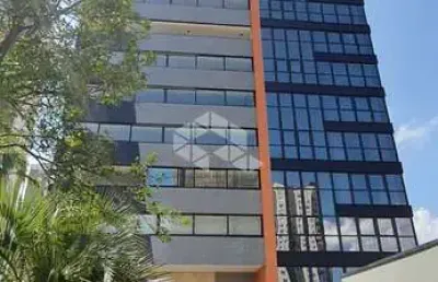 03 suítes e 04 vagas de garagem em prédio condomínio clube com total infraestrutura no bairro madureira  em caxias do sul