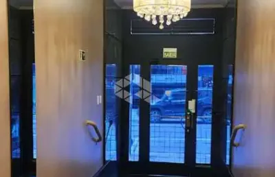 Lindo apartamento semimobiliado localizado no centro da 240 m²  de área privativa,