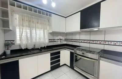 Apartamento de 02 dormitórios com suíte no bairro vila verde em caxias do sul