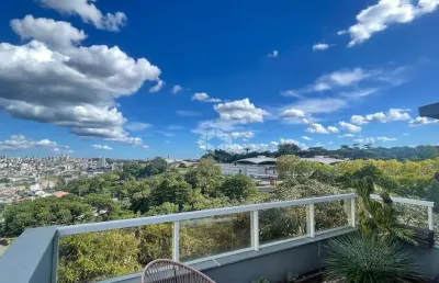Apartamento semimobiliado de 02 suítes no bairro vila horn em caxias do sul