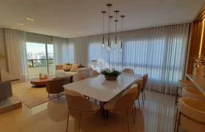 Apartamento semimobiliado com  03 suítes  no bairro madureira em caxias do sul