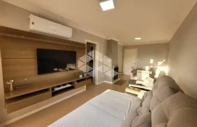 Apartamento semimobiliado com 3 dormitórios sendo 1 suíte e 1 vaga no bairro exposição em caxias do sul