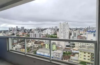 Apartamento de 02 dormitórios em andar alto em são pelegrino, caxias do sul.