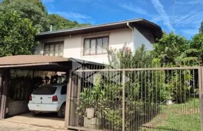 Casa com amplo terreno no bairro ana rech em caxias do sul