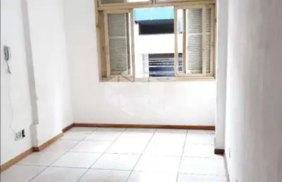 Apartamento à venda 2 quartos no centro histórico em porto alegre