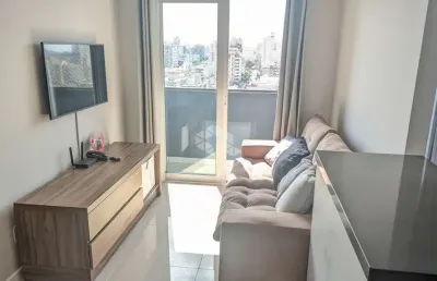 Apartamento de 2 quartos com churrasqueira e 1 vaga de garagem no centro de canoas.
