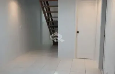 Casa em condomínio com 3 dormitórios aceita financiamento no bairro rio branco/canoas.