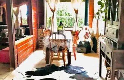Casa com 3 quartos à venda na Rua Kansas, 12, Mato Grande, Canoas