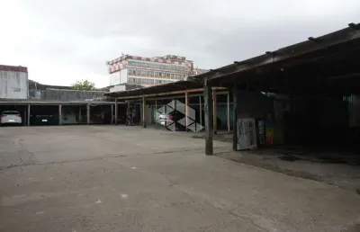 Terreno de esquina com estação fátima no bairro niterói