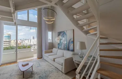 Loft sofisticado com vista incomparável na padre chagas