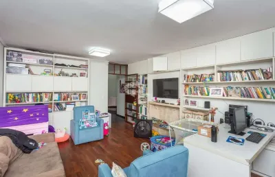 Casa com 3 quartos à venda na Rua Mariz e Barros, 219, Petrópolis, Porto Alegre