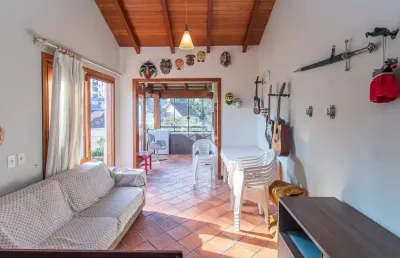 Cobertura de 3 dormitórios e 2 vagas, com elevador no bairro petrópolis!
