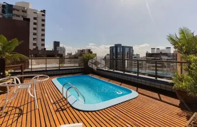 Cobertura com 351.42 m² privativos, com 2 dormitórios sendo 1 suíte, 2 elevadores, 3 vagas de garagens, à venda no bairro petrópolis