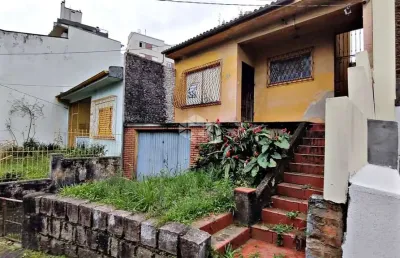 Terreno em excelente localização do petrópolis, com 211m²