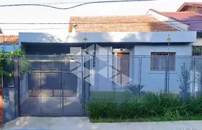 Casa com 3 quartos à venda na Rua Marechal José Inácio da Silva, 364, Passo da Areia, Porto Alegre