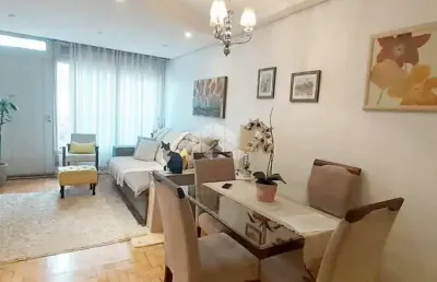 Casa de 02 dormitórios e 02 vagas com 102m²  no bairro santa maria goretti