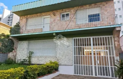 Casa com 3 quartos à venda na Rua Padre Alois Kades S J, 130, Vila Ipiranga, Porto Alegre