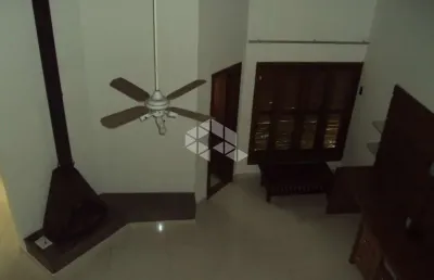 Casa de 4 dormitórios, 2 suítes, com closet, jardim e piscina no jardim itu