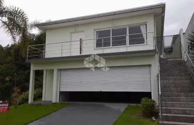 Casa mobiliada com 4 suítes, 2 vagas de garagem condado de castela -- viamão
