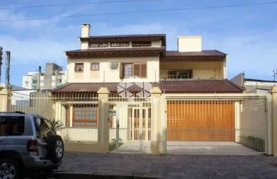 Casa com 340m² e 4 quartos à venda no bairro nonoai