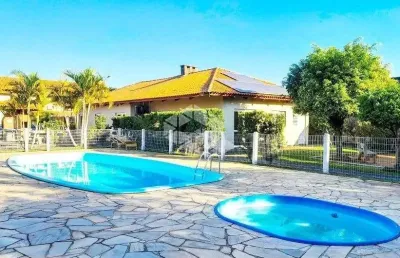 Casa  2 quartos/dornitórios  semimobiliada em condomínio, na rua pistóia,  a venda no bairro fátima, em canoas
