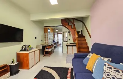 Casa em condomínio fechado, 2 dormitórios, 1 vaga, humaitá, porto alegre