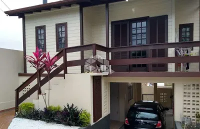 Casa com 4 quartos à venda na Rua Professor José de Senna Pereira, 239, Capoeiras, Florianópolis