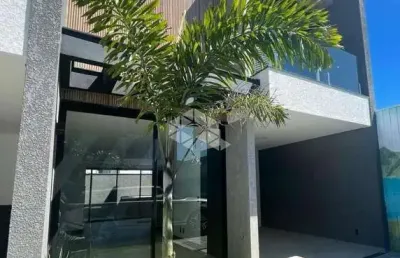 Sobrado á venda no residencial vila do papagaio, casa 16.