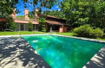 Casa com 5 quartos à venda na Rua Engenheiro Ildefonso Simões Lopes, 1200, Três Figueiras, Porto Alegre