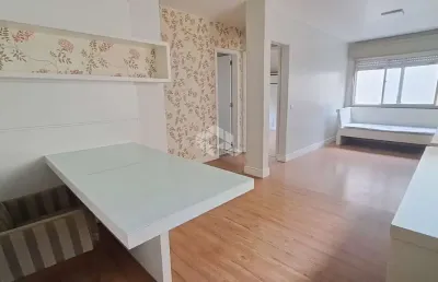 Apartamento 2 dormitórios,sem vaga e semimobiliado...