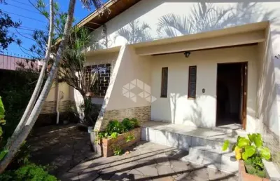 Casa com 92m², 3 quartos, 2 banheiros, pátio e churrasqueira, em jardim itu