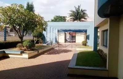 Apartamento à venda com 3 dormitórios, 2 vagas e 67m², em prituba