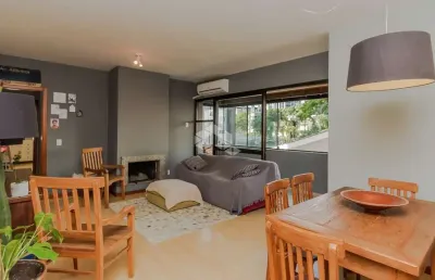 Vende apartamento 3 dormitórios e 2 vagas no bairro petrópolis!