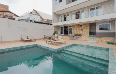 Casa com 4 quartos à venda na Avenida General Barreto Viana, 332, Chácara das Pedras, Porto Alegre