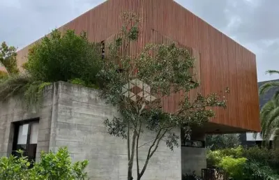 Casa para comprar no condomínio ponta da figueira com 3 suítes
