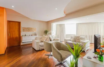 Apartamento reformado, com 159 m2, 4 suítes, e 2 vagas no bairro boa vista