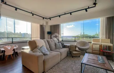 3 dormitórios, suíte, lavabo, 3 vagas e vista para o guaíba!