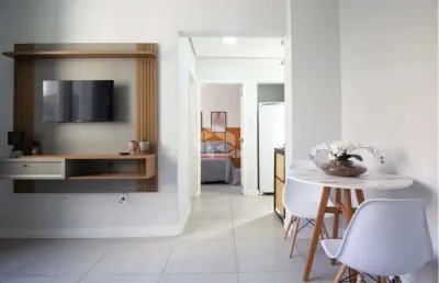Apartamento mobiliado com 01 dormitório no centro histórico