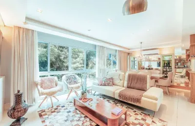 A casa dos sonhos, com 4 dormitorios em condominio fechado!