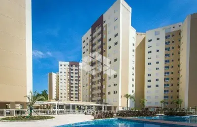 Apartamento semi-mobiliado, 3 dormitórios com 76m² sendo 1 suíte, estar/cozinha integrada, banheiro social, área de serviço, churrasqueira, 2 vagas
