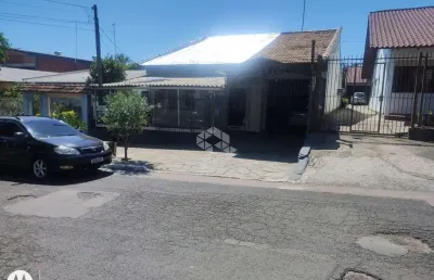 Casa com 3 quartos à venda na Barão De Santo ÂNgelo, 204, Centro, Canoas