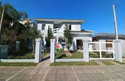 Casa 3 quartos mobiliada c/suíte, 190m², 2 vagas de garagem no capão novo village