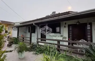 Casa com 3 quartos à venda na Fiorindo Nesello, 954, Cidade Nova, Caxias do Sul