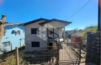Casa com 02 moradias no bairro bela vista em farroupilha