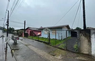 Casa com 2 quartos à venda na Severino Cândido Lodi, 197, Alvorada, Farroupilha