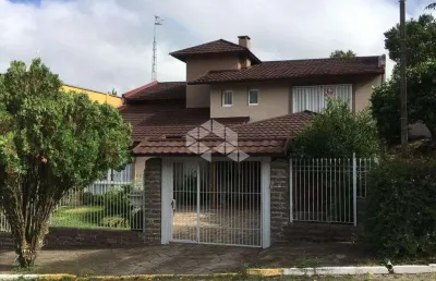 Casa com ótima infraestrutura a venda no bairro belvedere em farroupilha