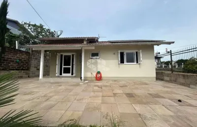 Casa com 144,46m², 3 quartos e 2 vagas de garagem no bairro imigrante
