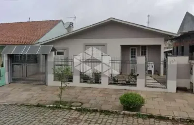 Casa com 02 moradias no bairro bela vista em farroupilha