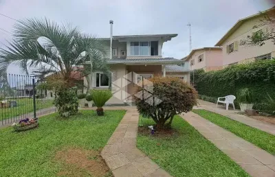 Casa de 04 dormitórios no bairro nova vicenza em farroupilha