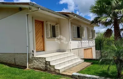 Casa com 3 quartos à venda na Marilice Pessin Haubert, 641, Monte Verde, Farroupilha
